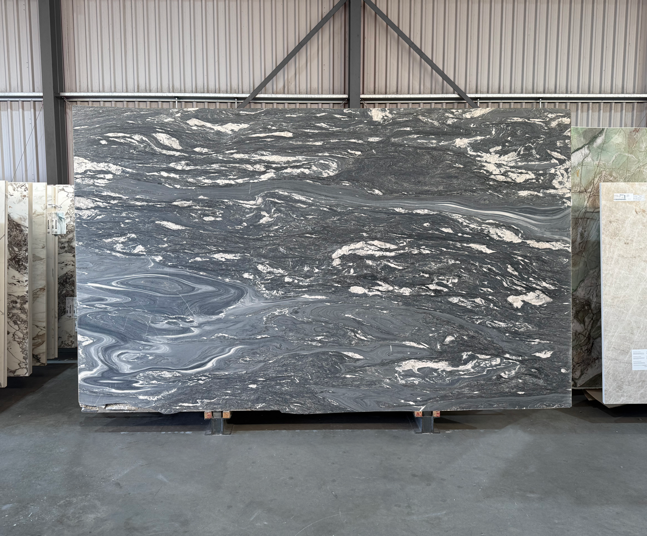 Mandala Black - NCKBLK