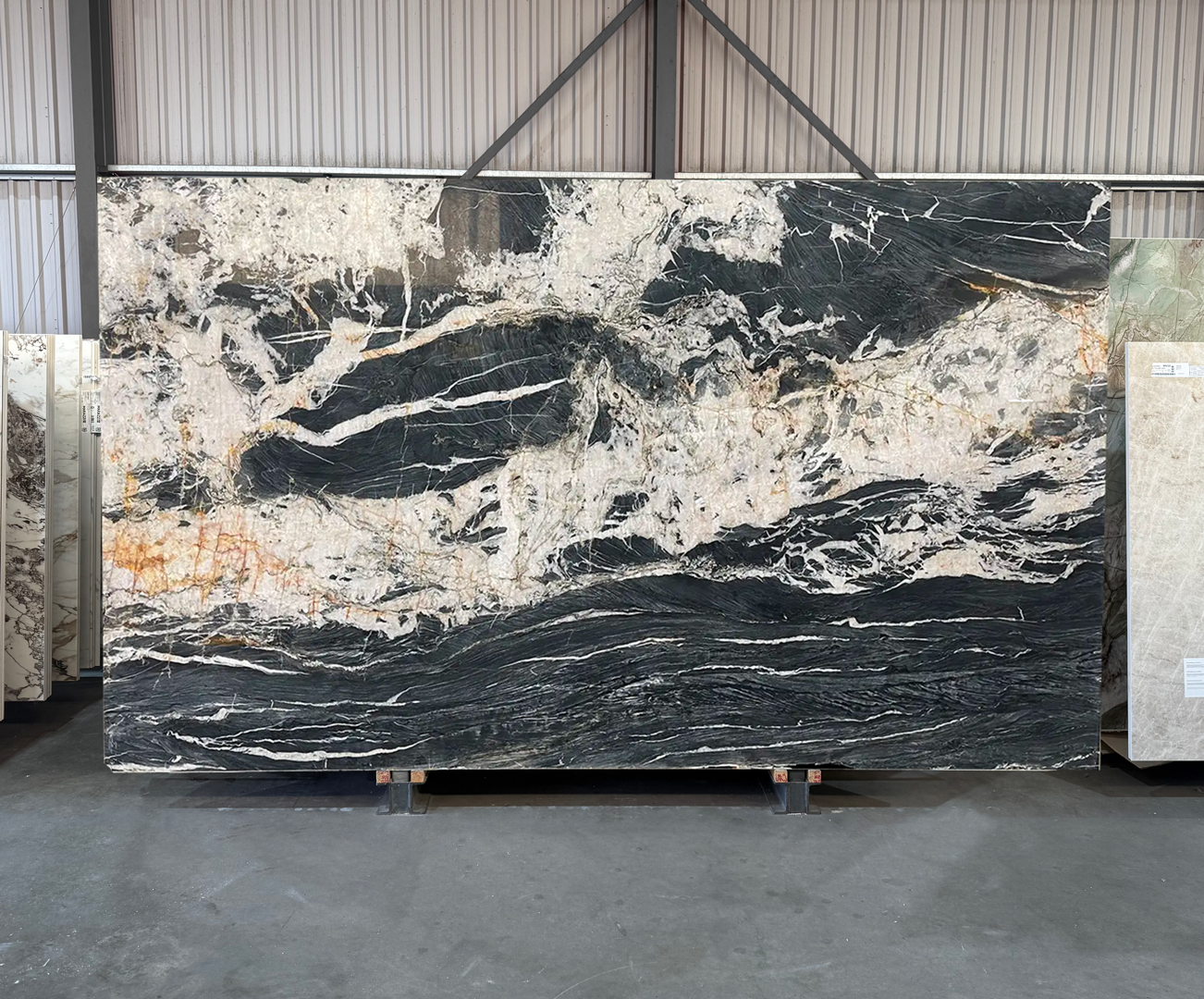 Crystal Noir - 0 - NCKBLK