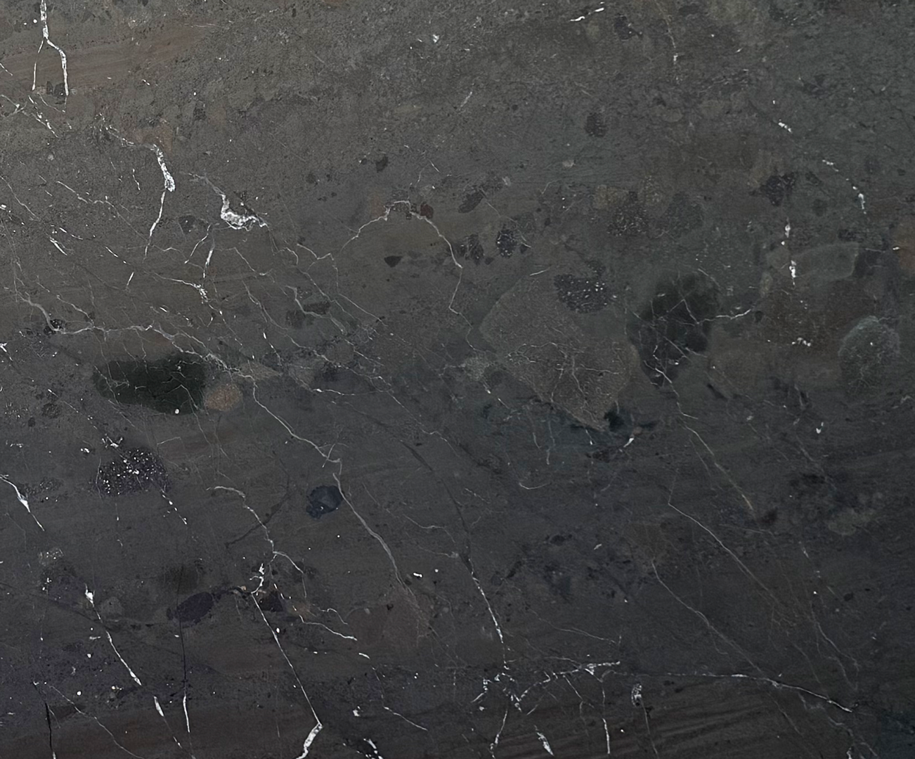 Breccia Imperiale 2cm Platen leather 141 - NCKBLK