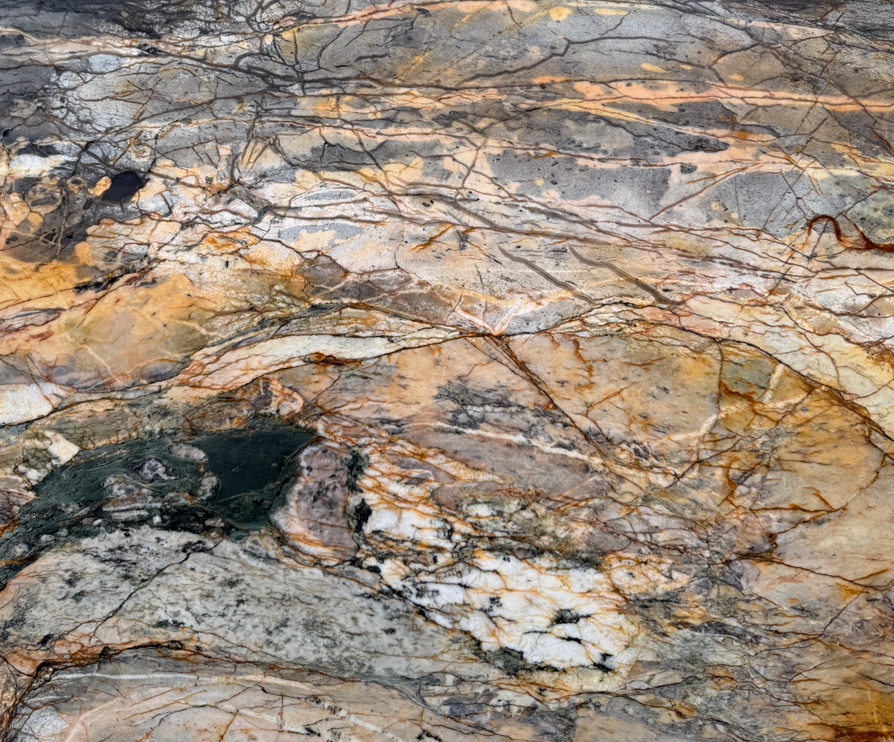 Dragonstone - gepolijst - 135 - NCKBLK