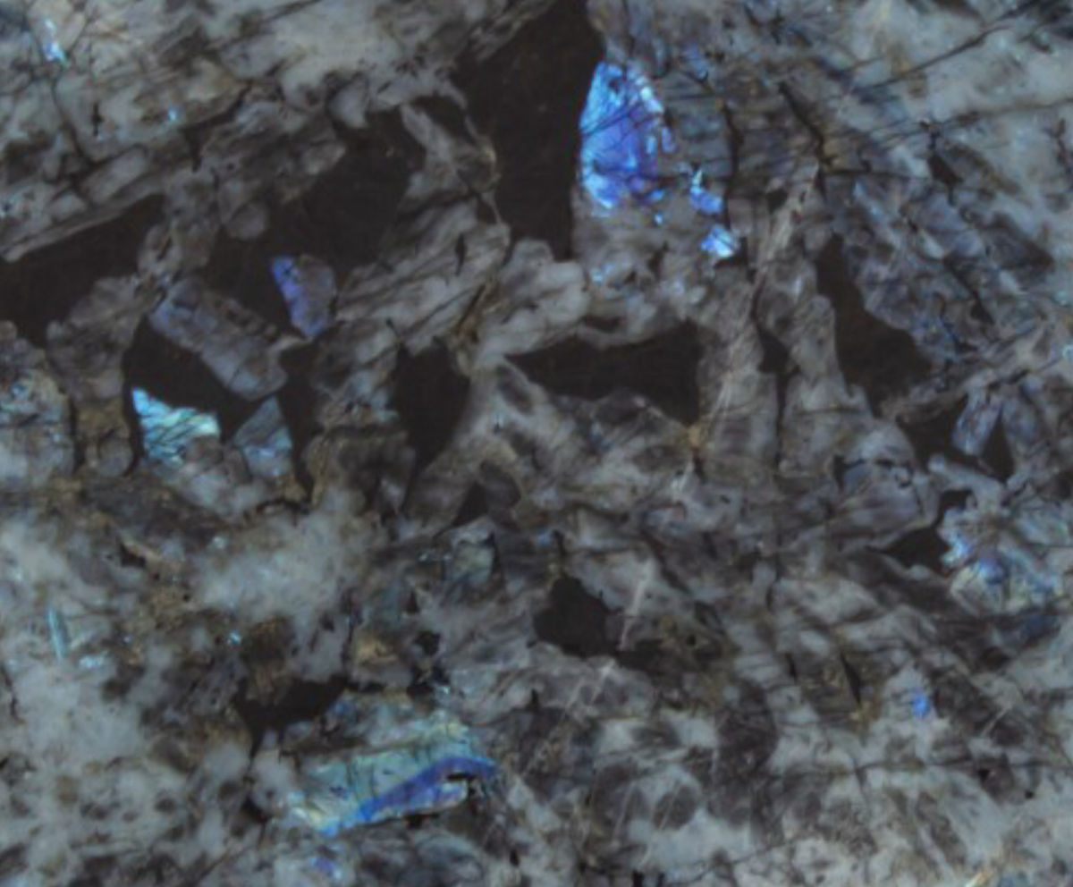 Labradorite Lemourian - NCKBLK