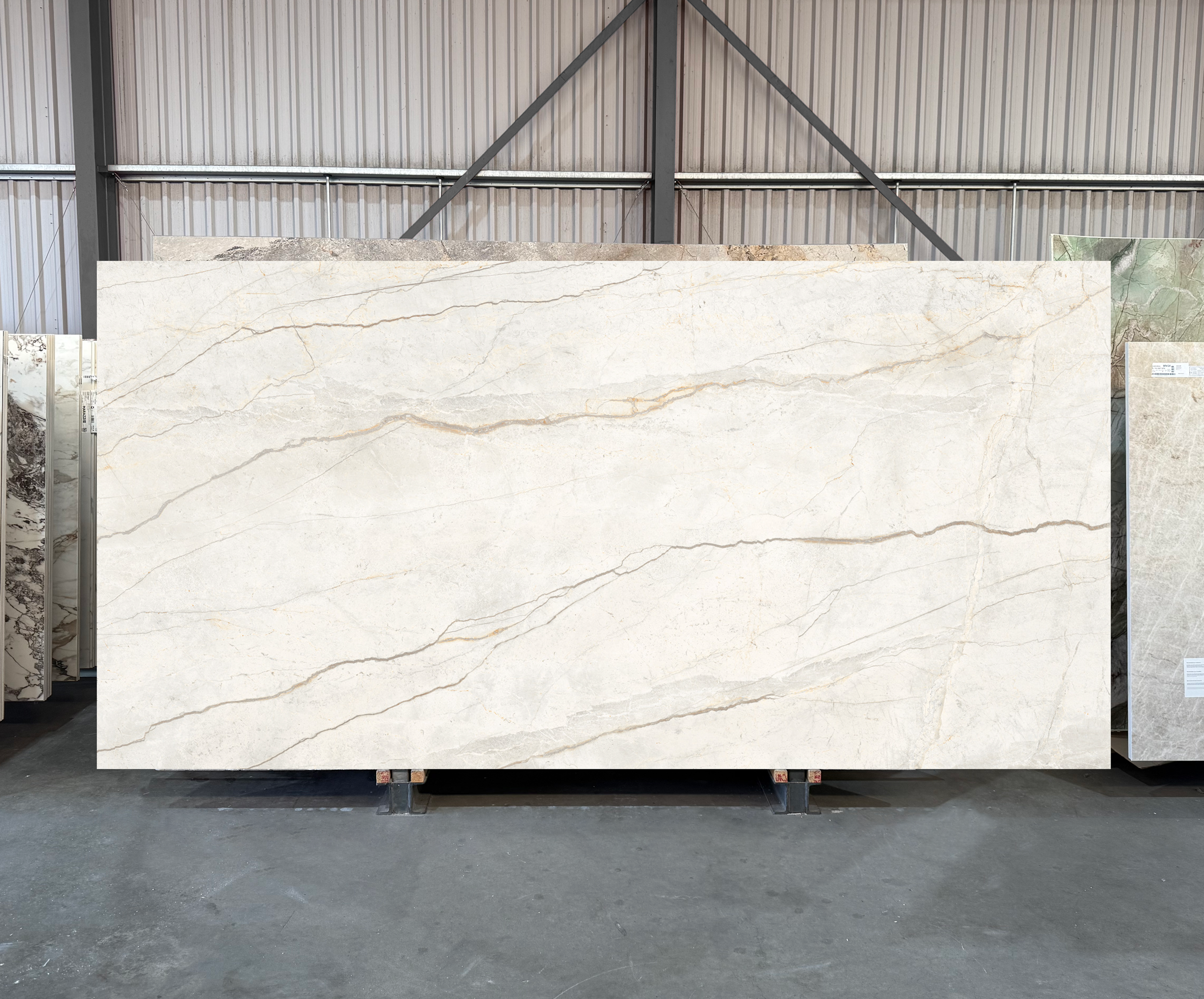 Stone Look - Silver Root White - Sample - NCKBLK