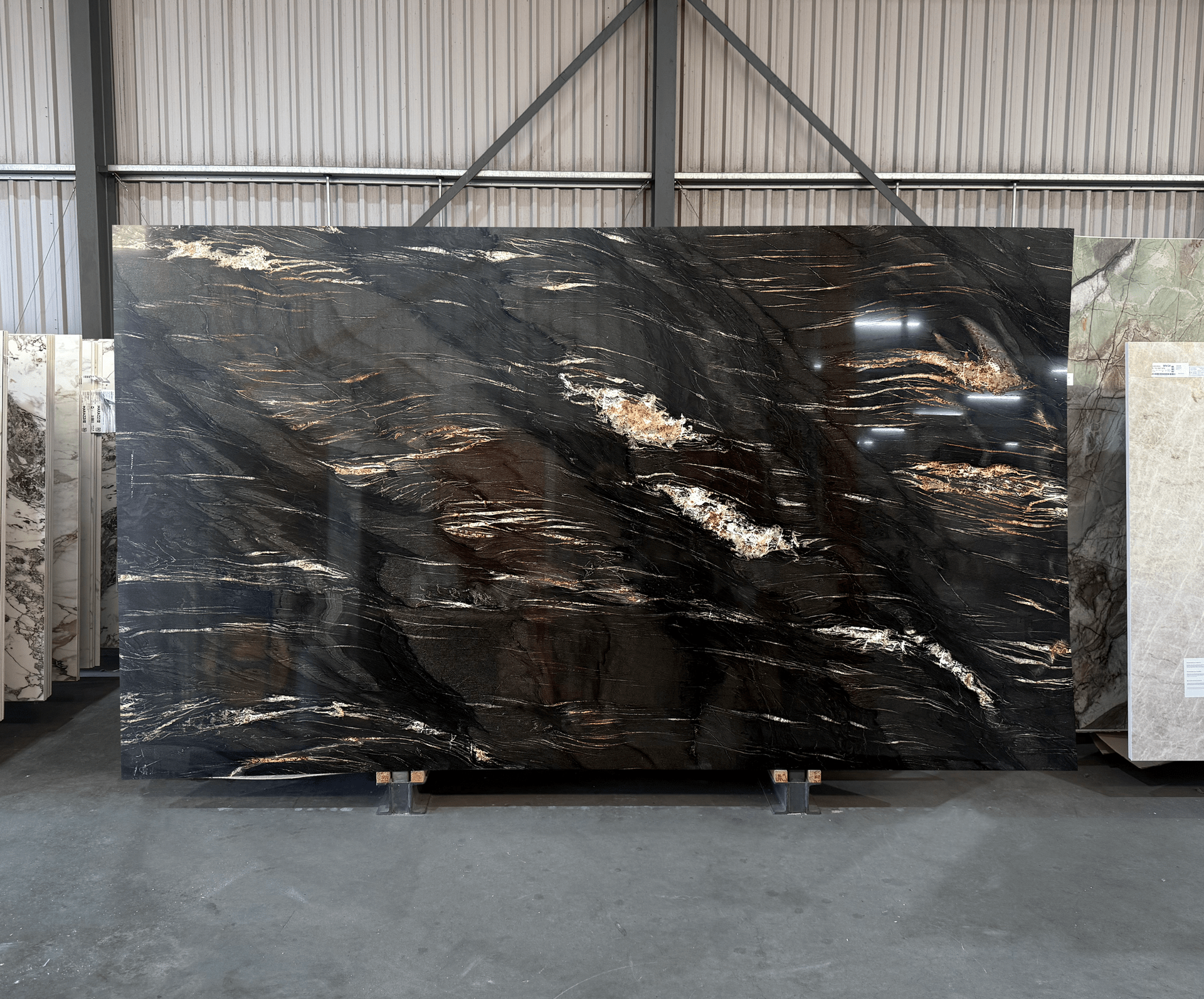 Belvedere Rust Vein ED797 - NCKBLK