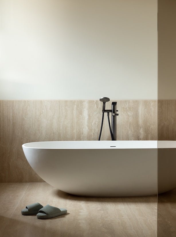 Travertino Classico Romano natuursteen badkamer of keukenafwerking – Project Abcoude