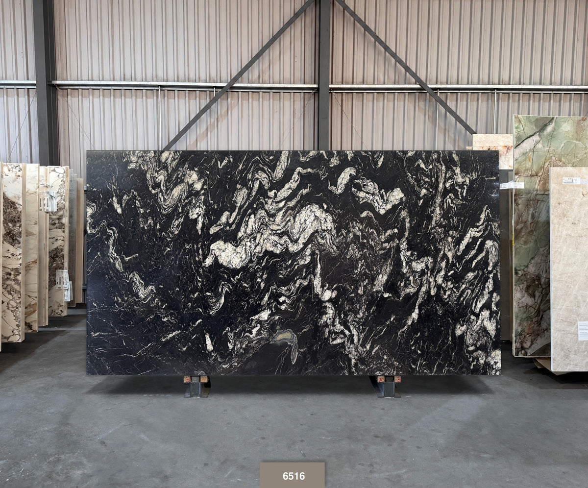 Cosmic Black - 45
