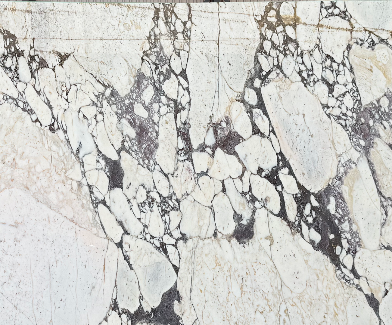 Calacatta Viola gepolijst 70 - NCKBLK